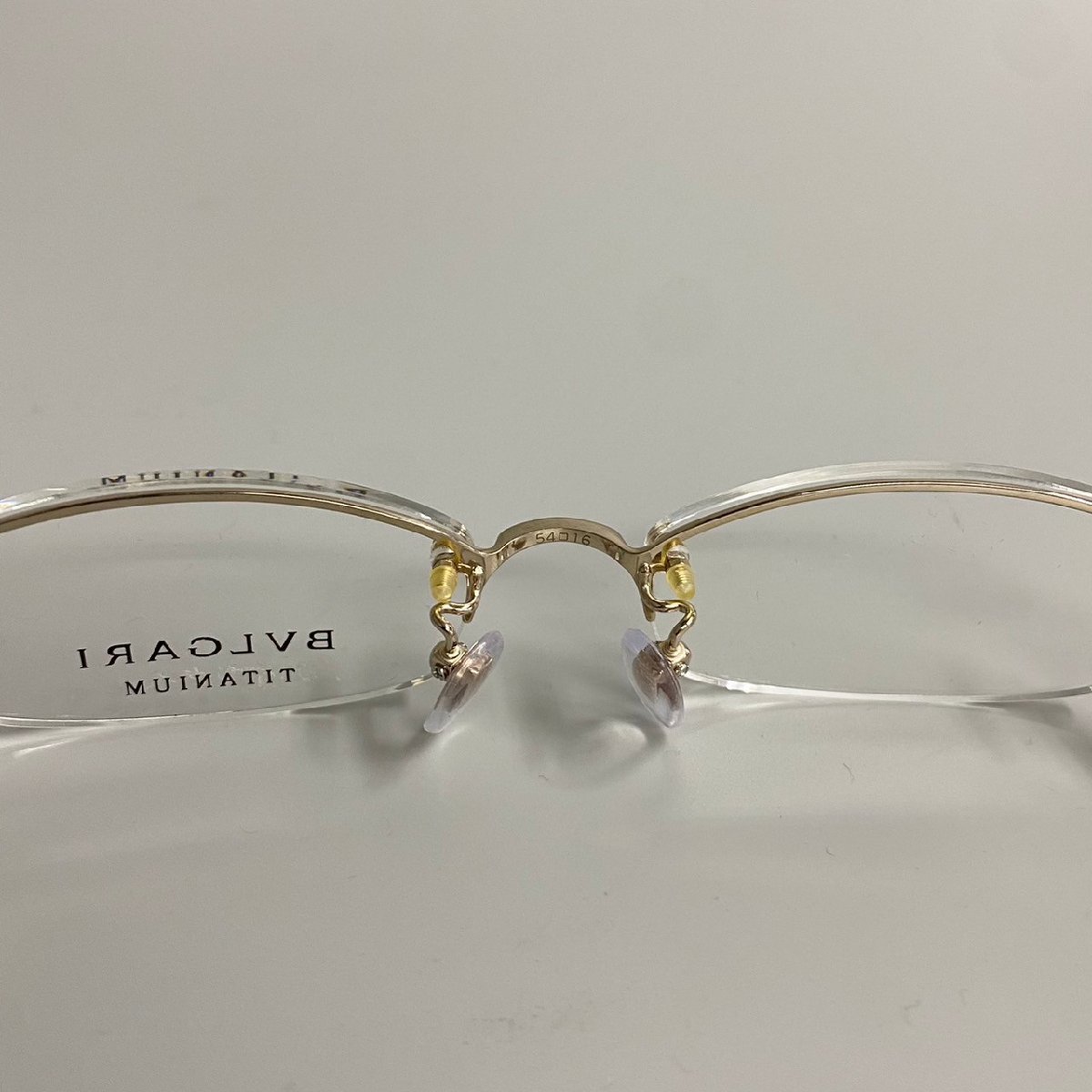 1円 ほぼ未使用 BVLGARI ブルガリ 度なし ロゴ スクエア 型 ハーフリム ナイロール メタルフレーム メガネ 眼鏡 ゴールド 49215_画像5