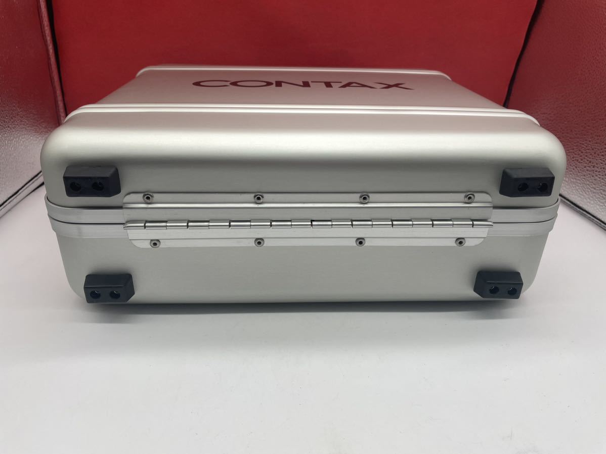 ＊ CONTAX アルミケース ハードケース カメラ レンズ カメラ用品 約32×30×13 鍵付き コンタックス_画像6