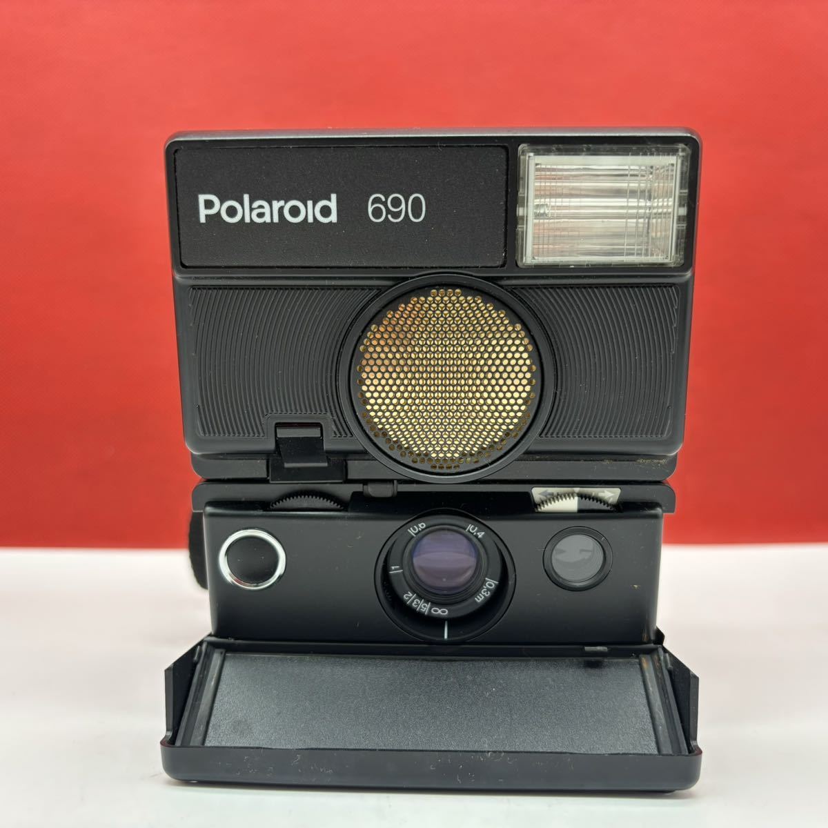◇ Polaroid 690 インスタントカメラ フィルムカメラ 通電、シャッター