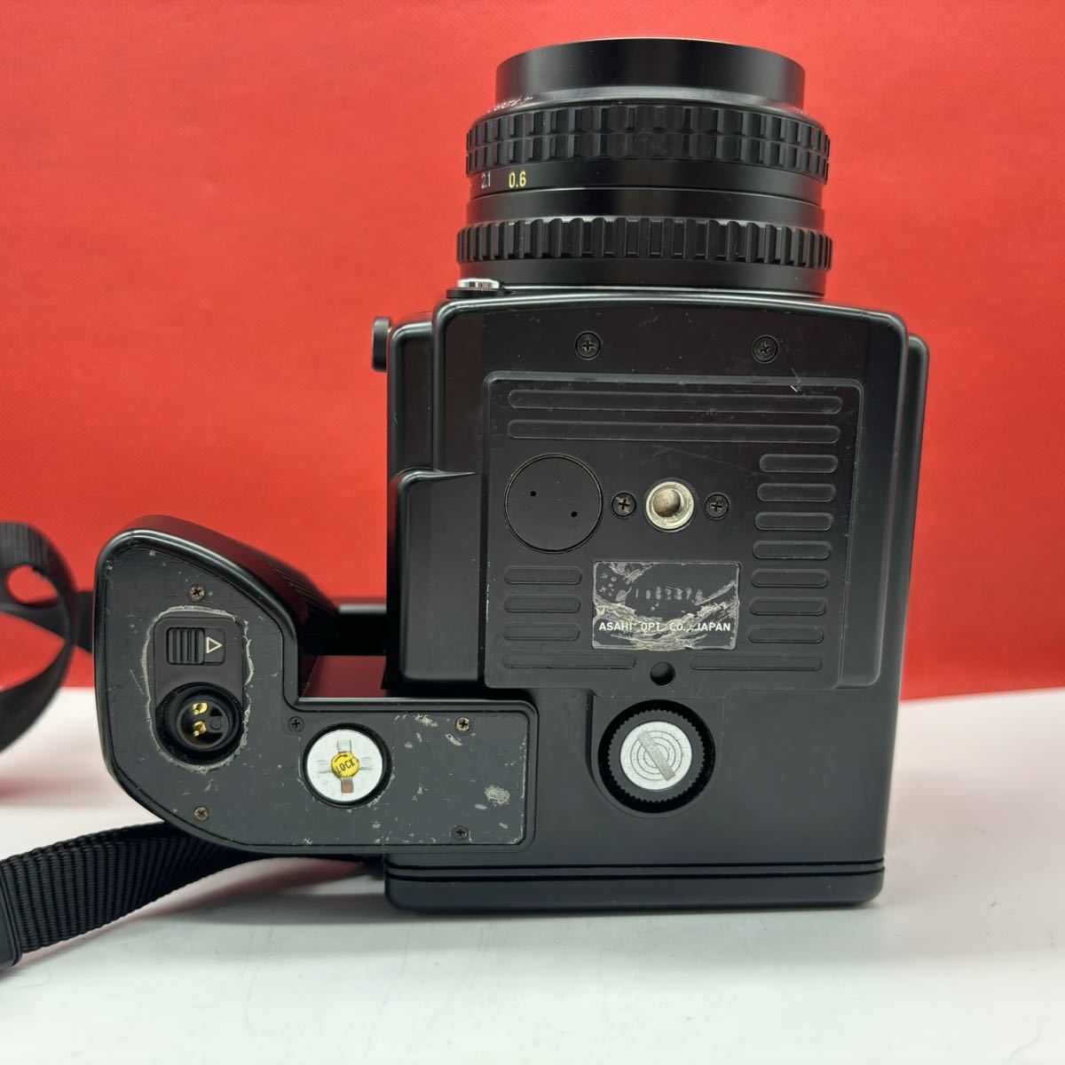 ◆ PENTAX 645 中判フィルムカメラ ボディ smc PENTAX-A 645 2.8 75mm レンズ 動作未確認 ペンタックス_画像6