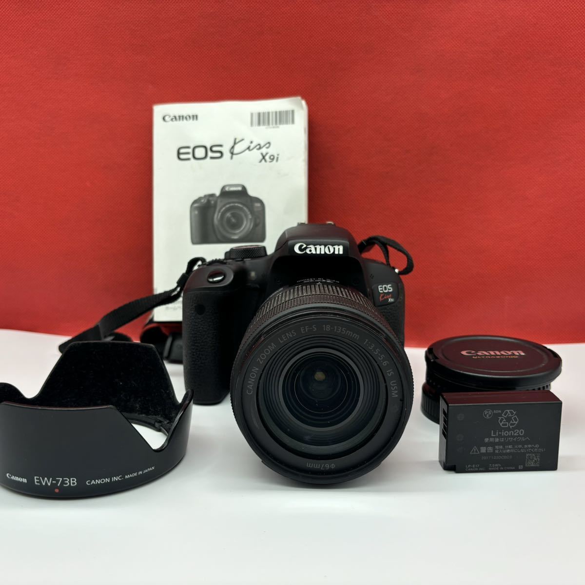 ◇ Canon EOS Kiss X9i デジタル一眼レフカメラボディEF-S 18-135mm F3