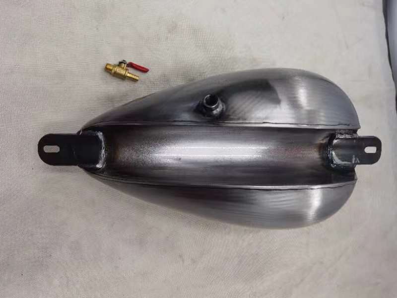141番 8L ハーレー用 汎用 エッグタンク カスタムタンク 141番 8L ハーレー用 汎用 エッグタンク カスタムタンク
