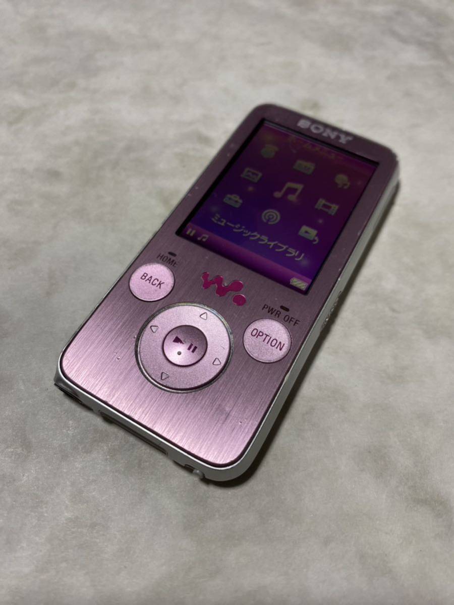 【送料無料】ソニー デジタルウォークマン NW-736F♪ピンク 4GB SONYWALKMAN♪即決ポータブルオーディオプレーヤーdigital media player_画像1