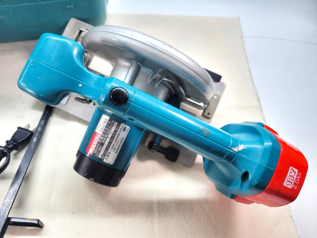 【中古良品】MAKITA マキタ 165ｍｍ充電式マルノコ　DC18V モデル5621D　充電器＆ケース＆バッテリー２個付き