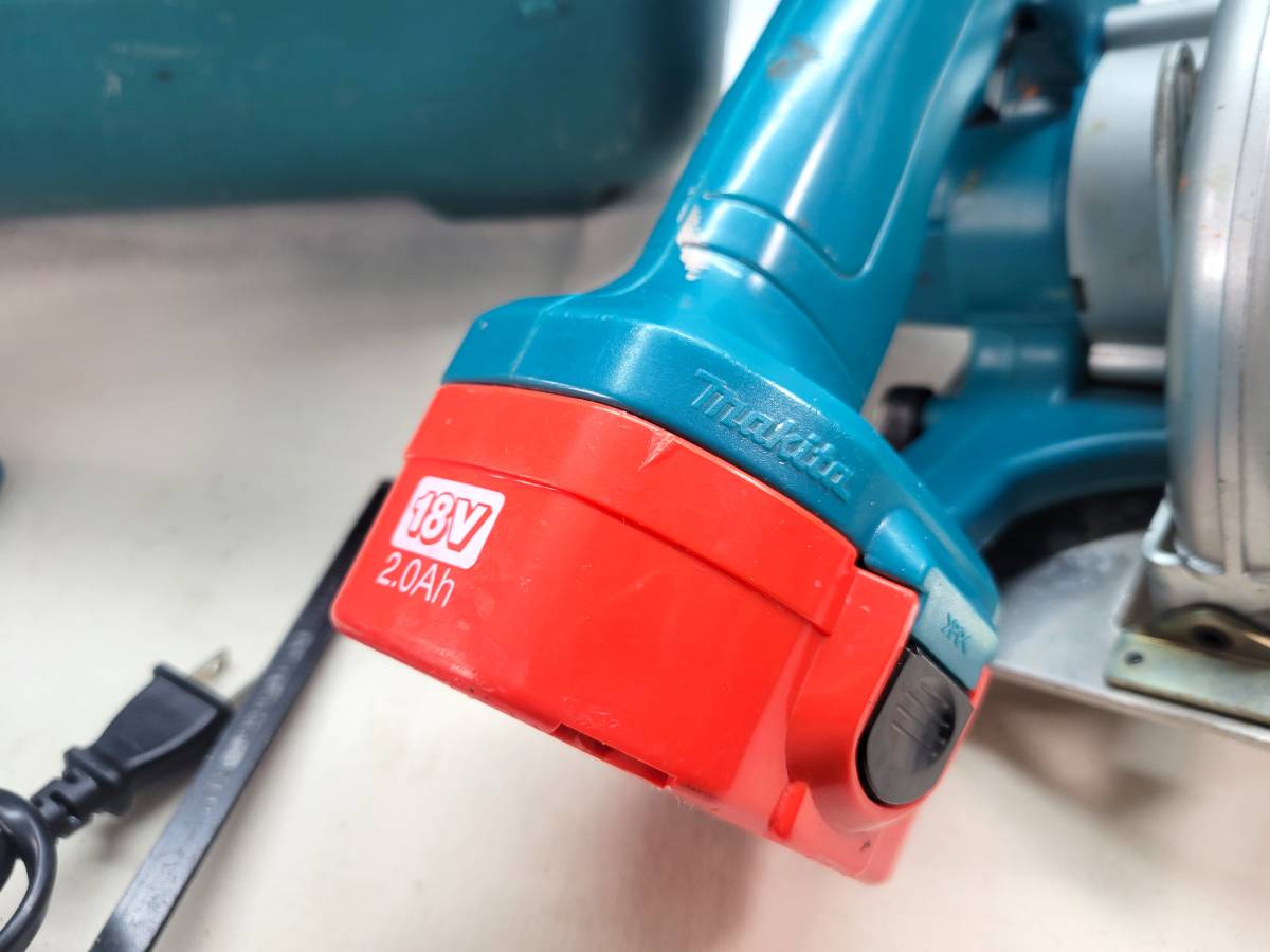 【中古良品】MAKITA マキタ 165ｍｍ充電式マルノコ　DC18V モデル5621D　充電器＆ケース＆バッテリー２個付き