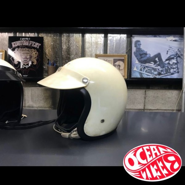 【OCEANBEETLE】オーシャンビートル BEETLE '50s VISOR [50viser] レトロバイザー / WHITE ホワイト 3点留め 固定式 SHORTY PTR 500TX_装着イメージ