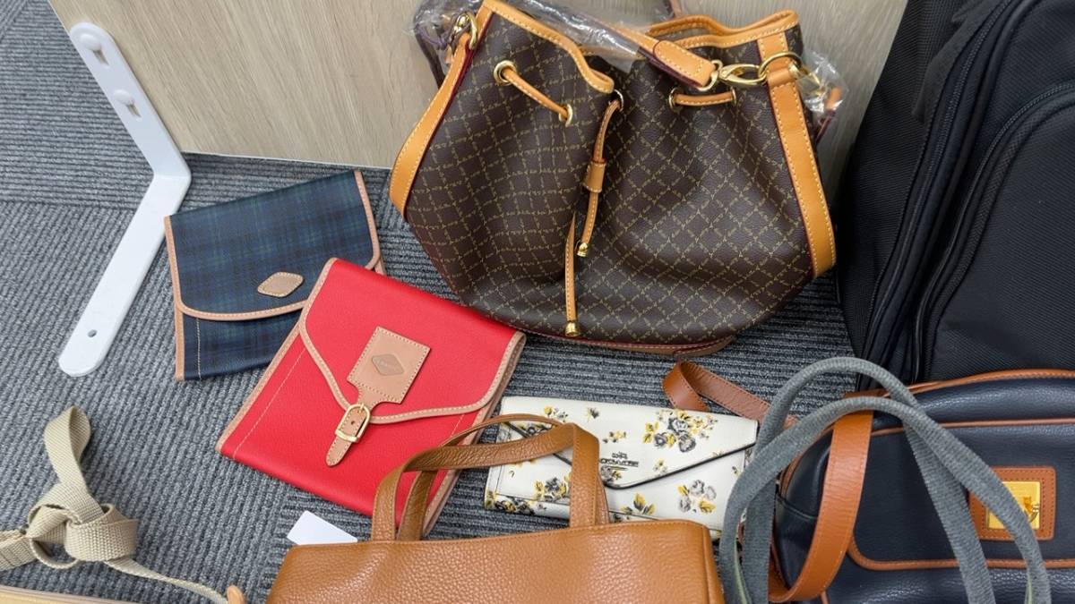 COACH フェイラー ロンシャン BALLY 等 バッグ 財布 キャリーケース おまとめ出品 1円出品 ハンドバッグ ショルダーバッグ 中古_画像5