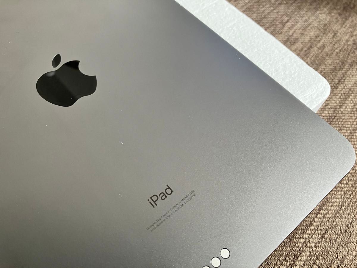 iPad Pro11インチ第2世代 Wi-Fiモデル128GB MY232J/A スペース iPad Pro11インチ第2世代 Wi-Fiモデル128GB MY232J/A スペース