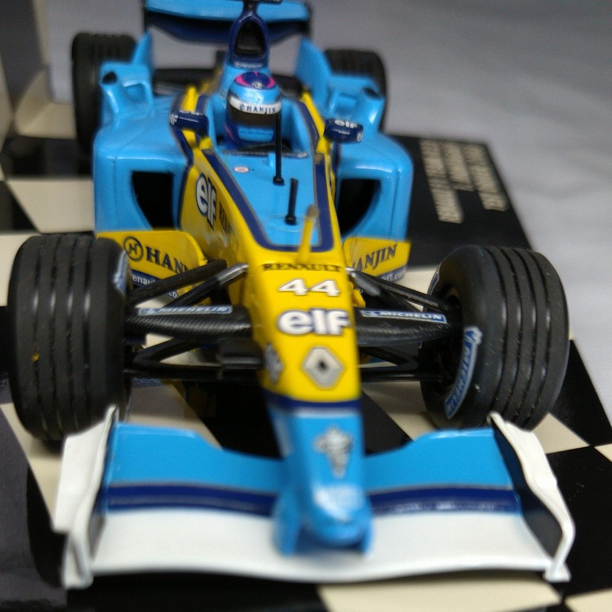 ミニカー 1/43 ミニチャンプス RENAULT F1 TEAM  R23 F.MONTAGNY TEST DRIVER 03