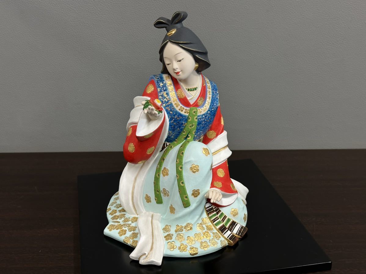 無形文化財保持者 伝統工芸士 川崎幸子作 「春の訪れ」 博多人形 無形文化財保持者 伝統工芸士 川崎幸子作 「春の訪れ」 博多人形