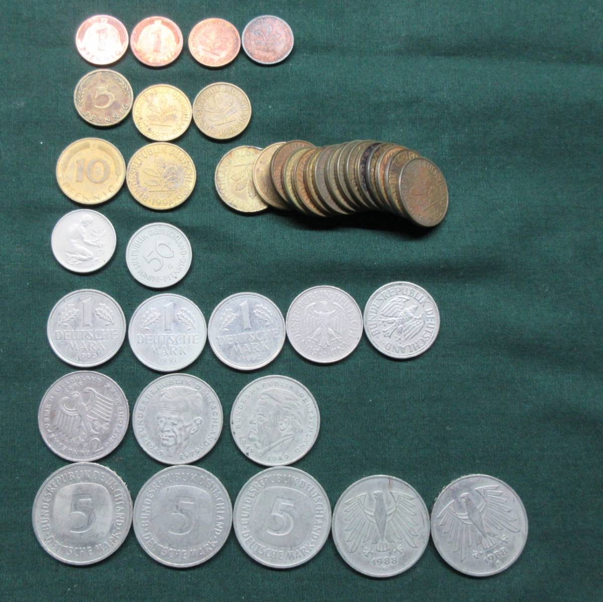 西ドイツ硬貨 7種類 39枚 1・5・10・50ペニヒ/1・2・5マルク #M4の画像8