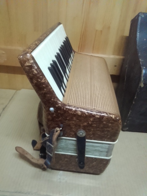 YAMAHA аккордеон номер образца неизвестен звук смог сделать с футляром клавишные инструменты школа Sagawa 140 размер 