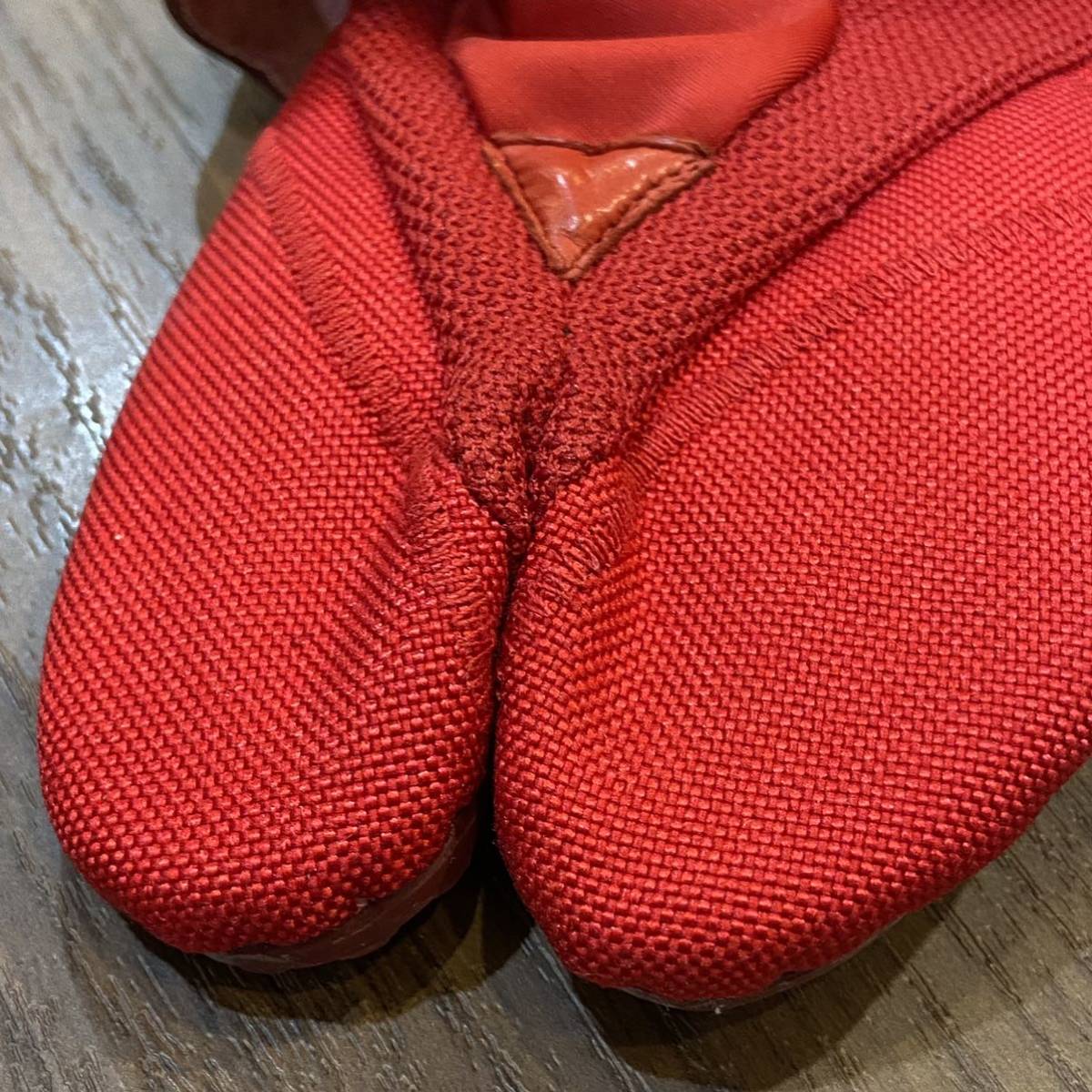 Toe-Bi (トゥ－ビ）RED 25.0cm 新型ランニング足袋　箱なし