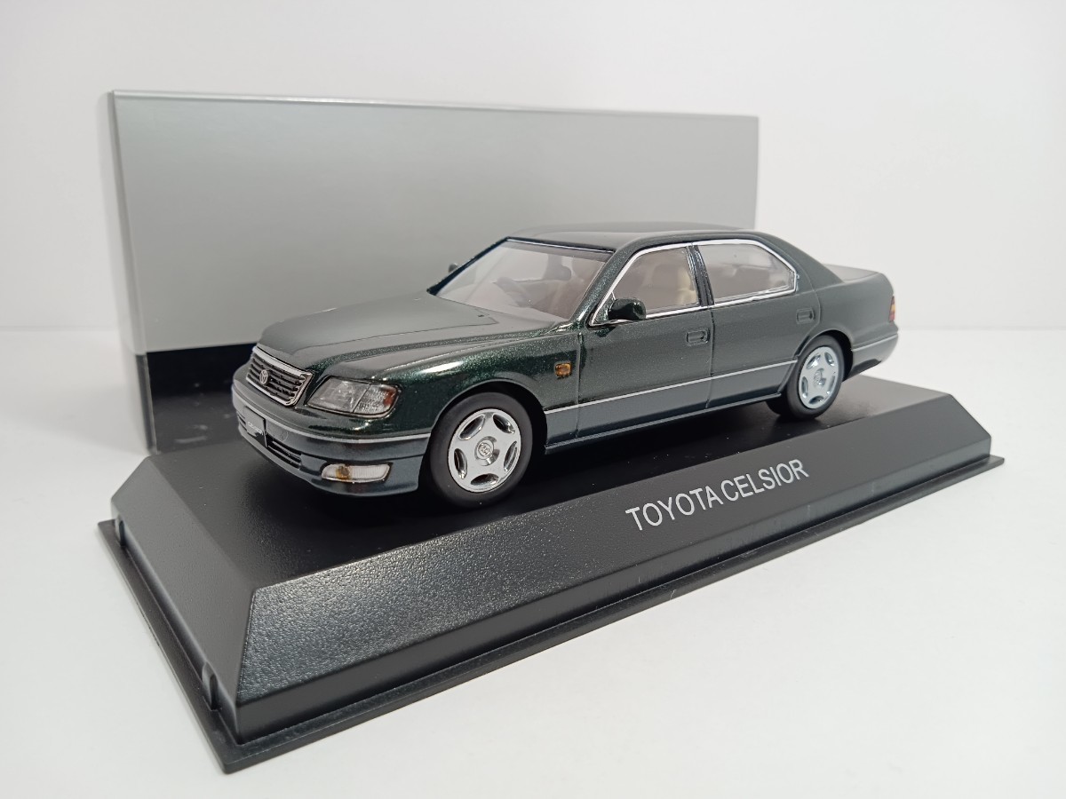 中古品 1/43 トヨタ セルシオ UCF21 ダークグリーン_画像1