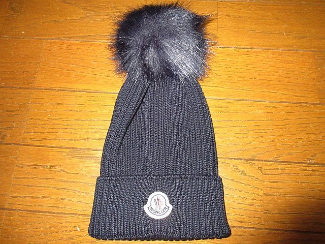 モンクレール MONCLER 22AW BERRETTO ファー  ケーブル ニット  ロゴ ワッペン キャップ ネイビー L 国内正規品の画像1