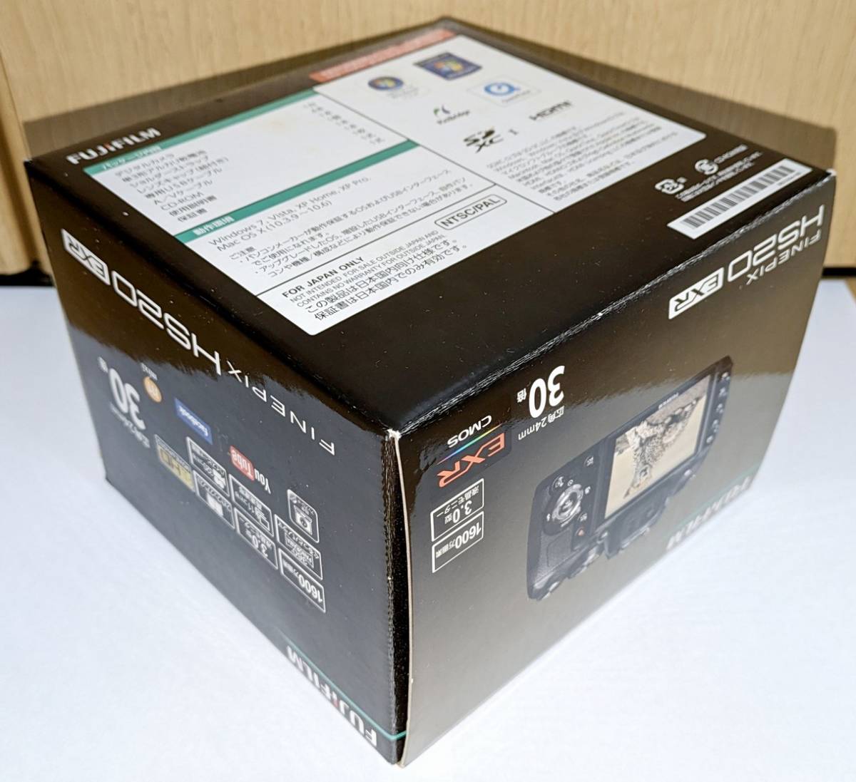 FUJIFILM　FinePix HS20EXR　箱・付属品完備 32GB SDHCカード付_画像2