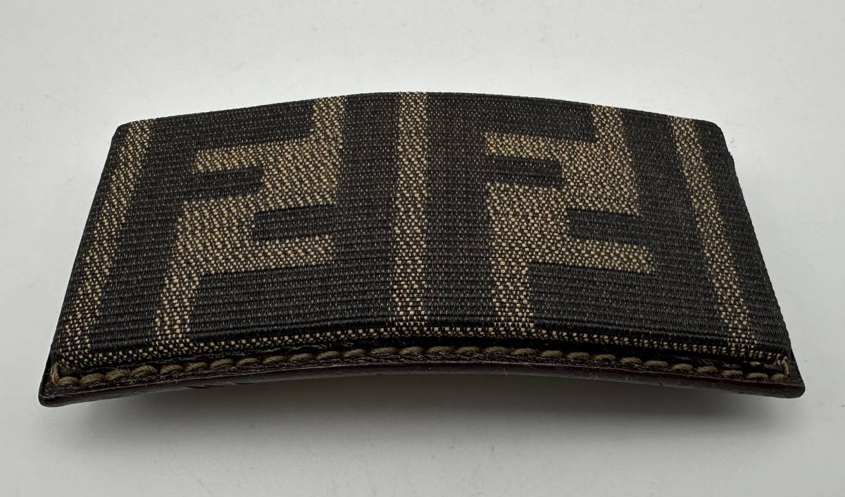 FENDI バレッタ ヘア アクセサリー フェンディ クリップ ズッカ柄 ズッカ 小物_画像1