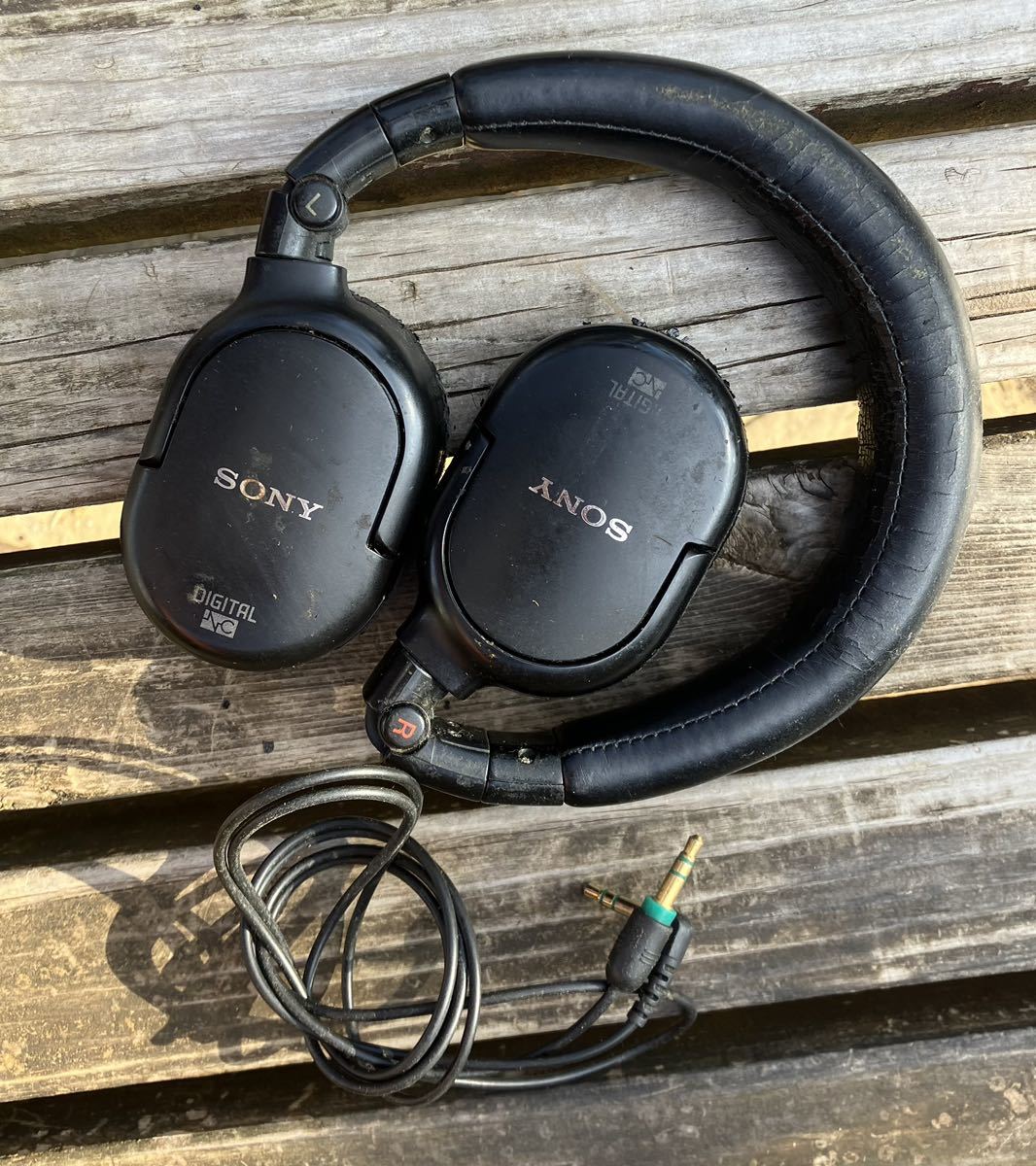 SONY ノイズキャンセリング　ヘッドホン MDR-NC200D ジャンク品　送料無料_画像1