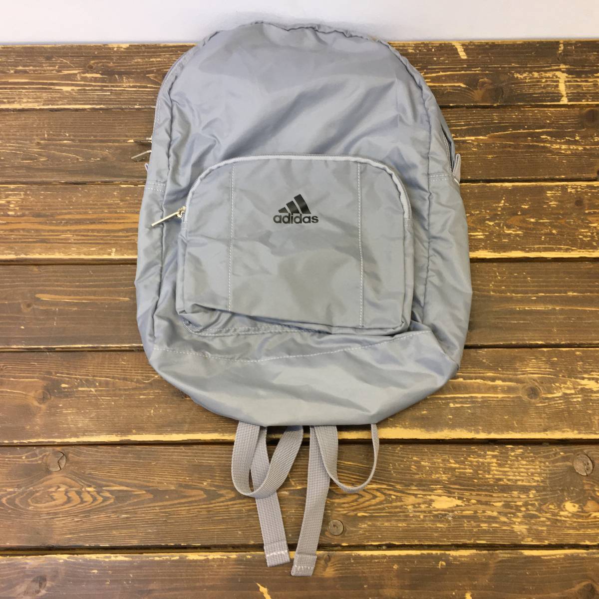 【1円スタート】アディダス adidas カジュアル ボディバッグ 鞄 キッズ用 リュック 2個 まとめ売り_画像3