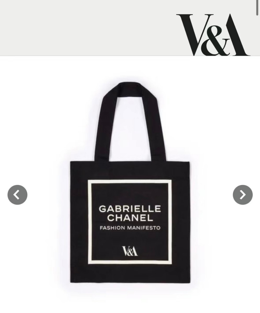 お値下げシャネルChanel 　V&A美術館　コラボトートバッグ　ガブリエル　新品未使用品　ノベルティ トート エコバッグ ブランド　非売品_画像1