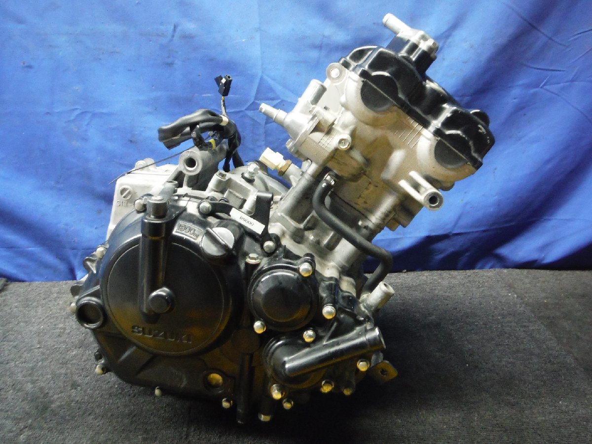 GSX-R125　DL33B　　エンジン　実動確認済　セルモーター付　型式　CFA1　　「送料表」あり　③　GSXR125_画像4