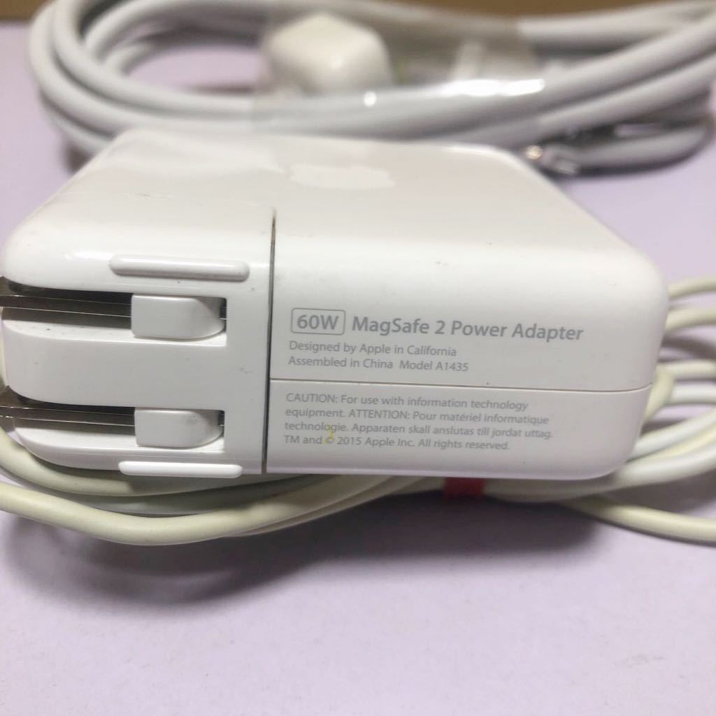 中古純正 Apple 60W MagSafe 2 電源アダプタ A1435 MD565J/A 充電器 (T型コネクタ) MacBook Pro 13インチシリーズ用 動作品 管理号SHA1158_画像3