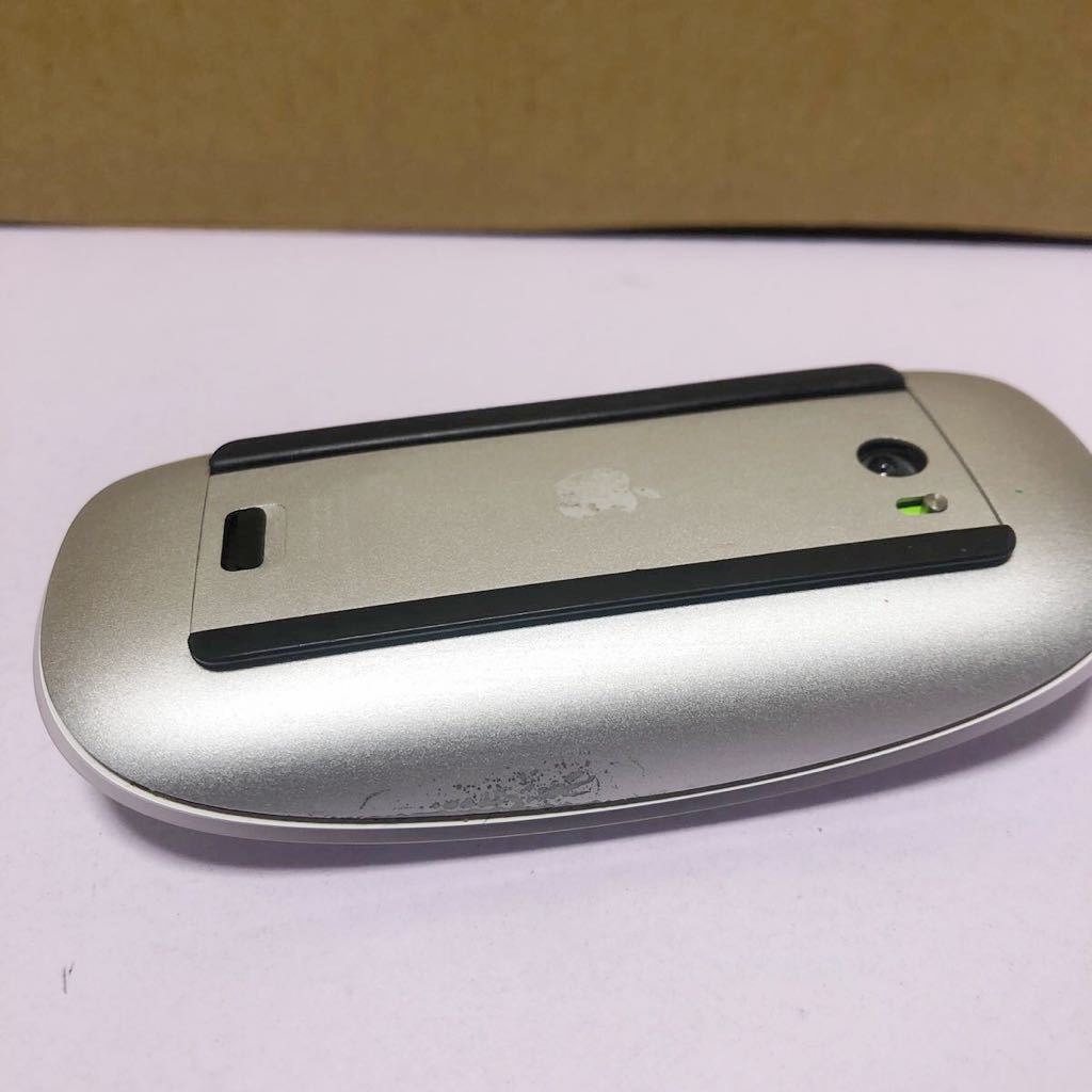 中古Apple アップル A1296 3Vdc Magic Mouse マジックマウス Wireless ワイヤレス Bluetooth 無線 電池付き 動作済み 管理番号SHA1180_画像5