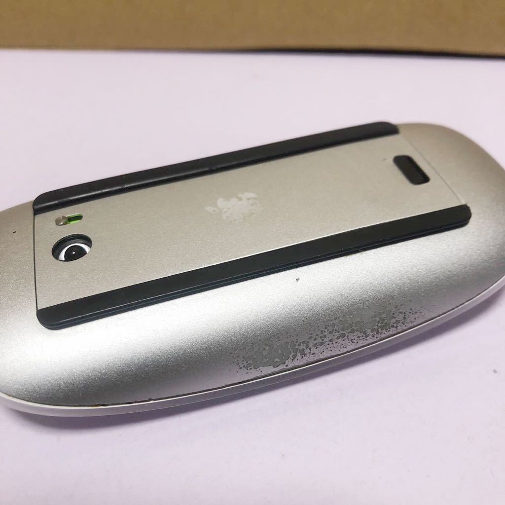 中古Apple アップル A1296 3Vdc Magic Mouse マジックマウス Wireless ワイヤレス Bluetooth 無線 電池付き 動作済み 管理番号SHA1180_画像4