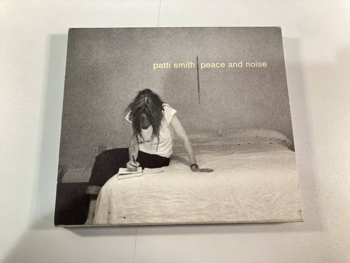 【1】M7424◆Patti Smith／Peace And Noise◆パティ・スミス／ピース・アンド・ノイズ◆国内盤◆_画像1