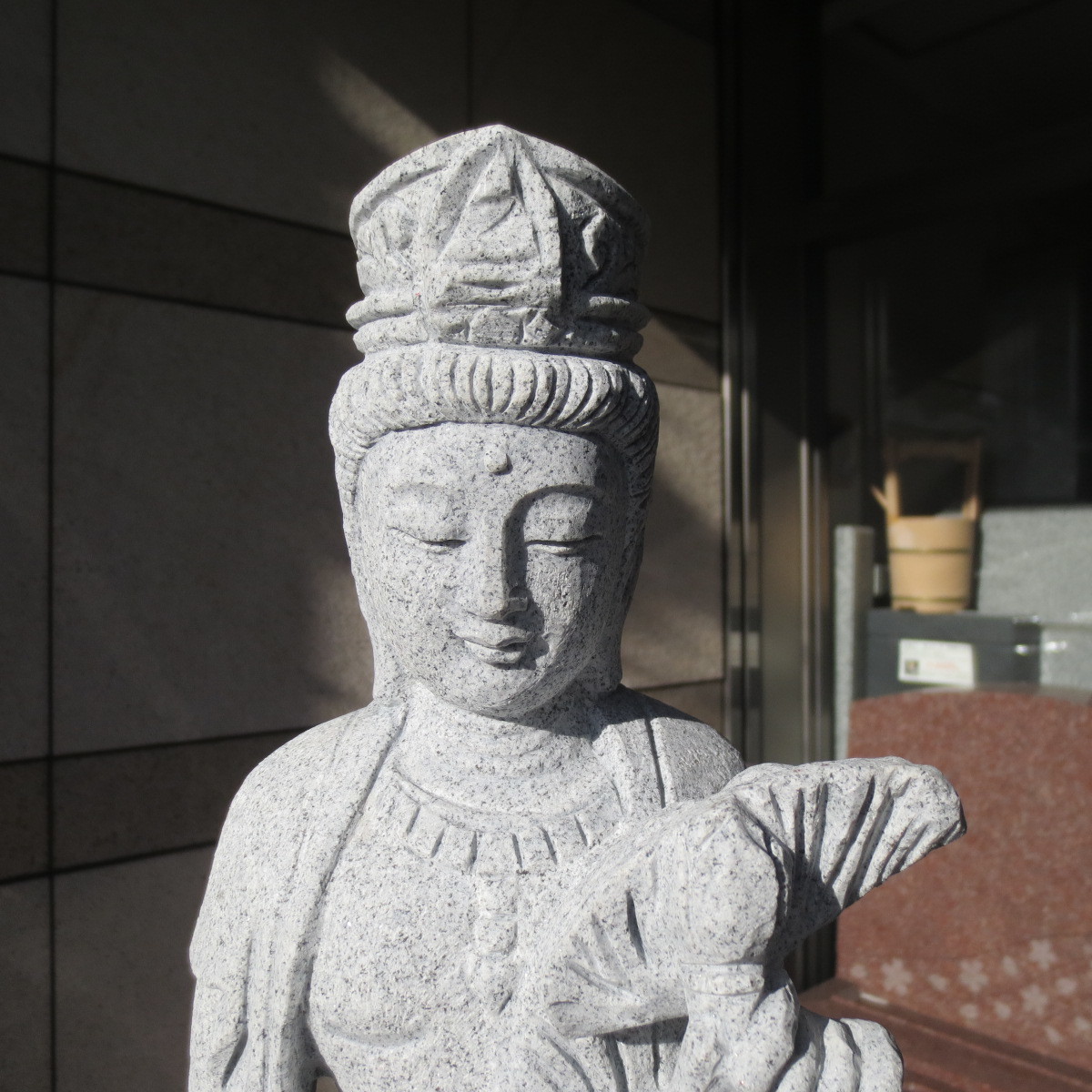 観音菩薩像 総高５７cm 観音像 聖観音 観音様 御影石 手作り 1.5尺 Guan Yin Statue of Guanyin