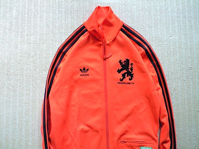 即決 日本規格品 Mサイズ adidas Originals ワールドカップ 74 即決 日本規格品 Mサイズ adidas Originals ワールドカップ 74