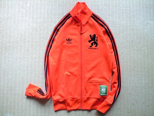 即決 日本規格品 Mサイズ adidas Originals ワールドカップ 74 即決 日本規格品 Mサイズ adidas Originals ワールドカップ 74