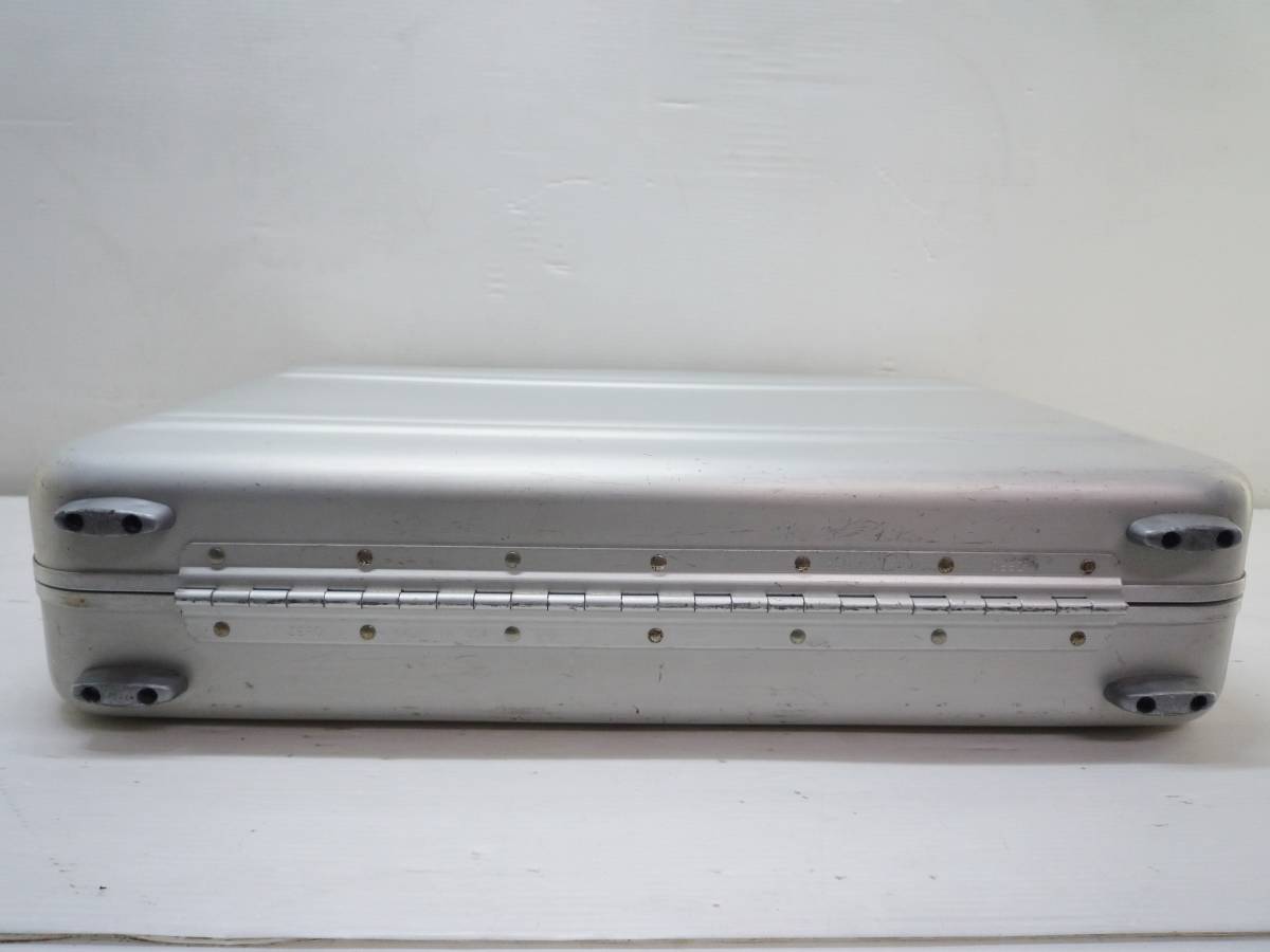 N7154a Zero Halliburton number type lock attache case aluminium Zero is li trunk DZ5-S1?