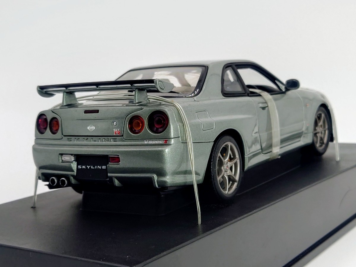 ★☆廃盤 AUTOart 日産 スカイライン GT-R R34 V-SPEC II 1/18 BNR34 オートアート 開閉ギミック多数 スパークリング シルバー★☆_画像3