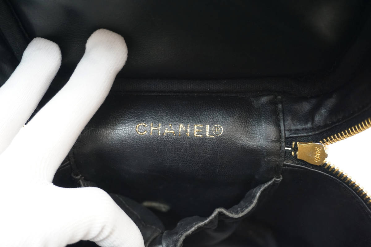 1円 美品 CHANEL シャネル キャビアスキン バニティ ハンド 化粧 ポーチ バッグ デカ ココマーク レザー ゴールド 金具 ココチャーム 黒_画像9