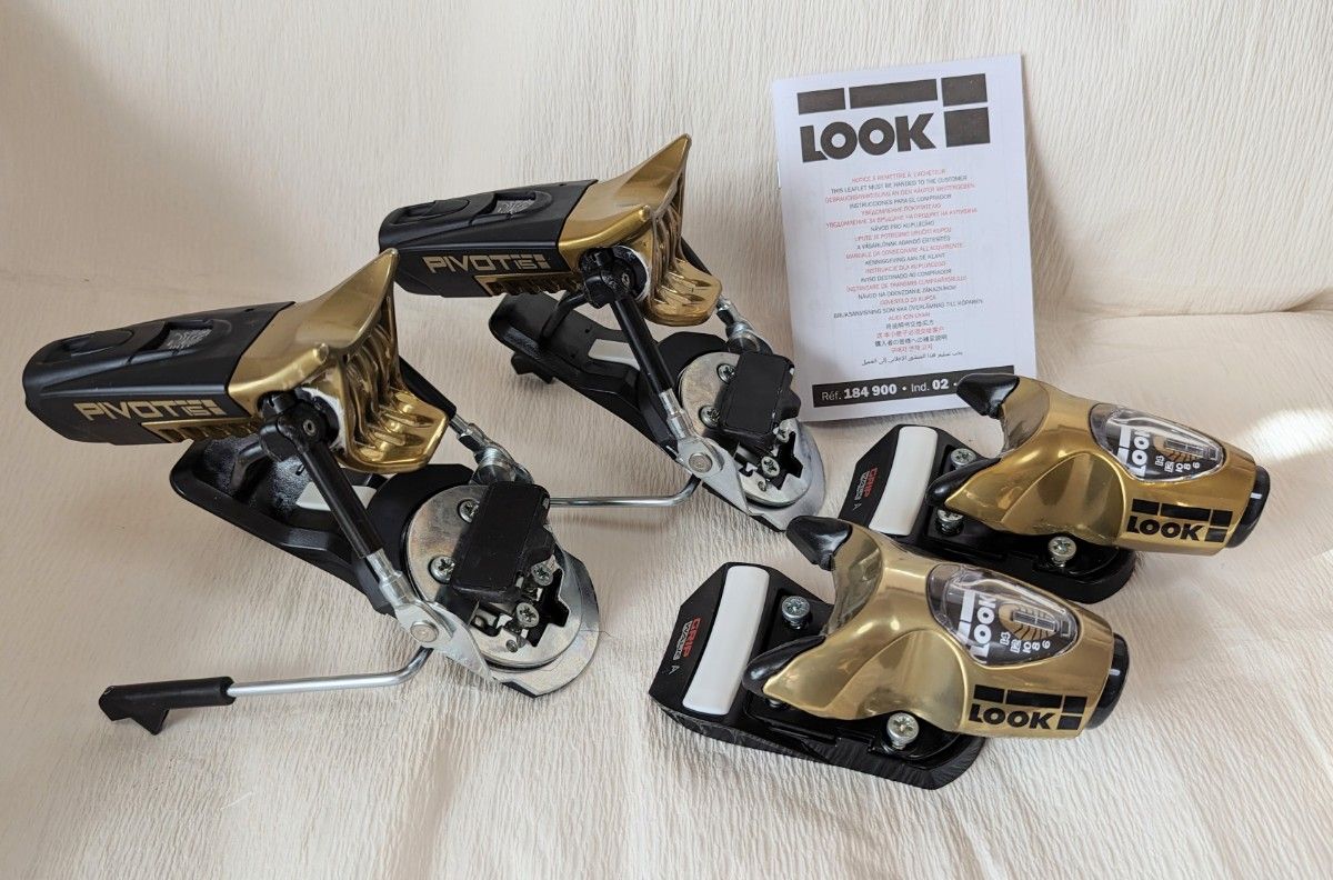 未使用】24/25 選手用 ルック PIVOT15 GW B95 GOLD LOOK スキー 未使用】24/25 選手用 ルック PIVOT15 GW B95 GOLD LOOK スキー