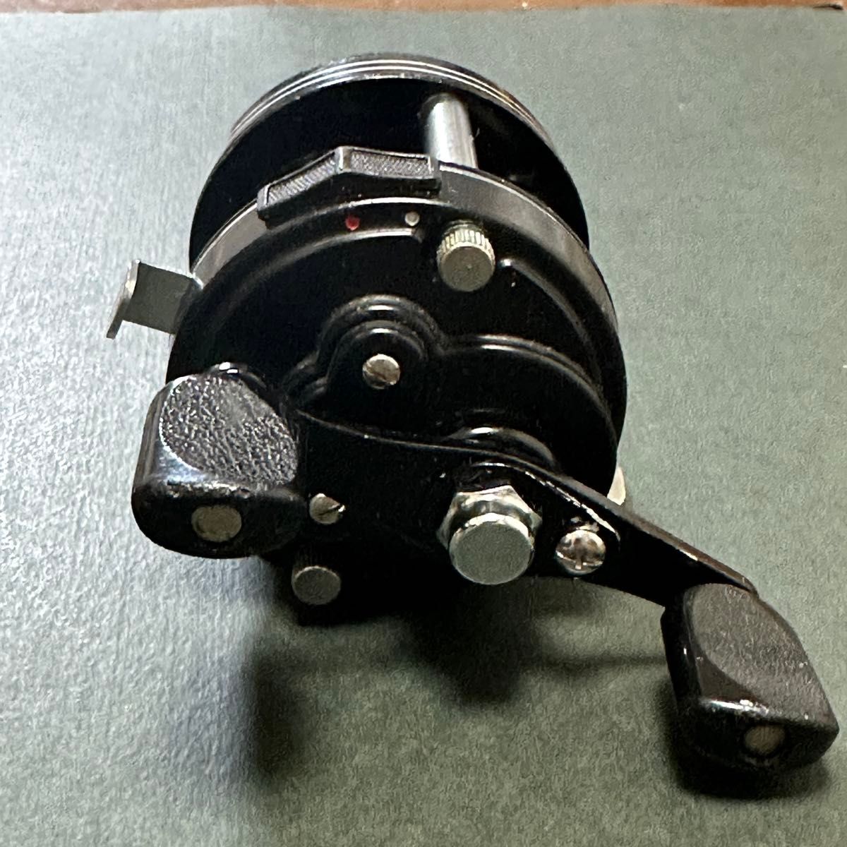 ダイワ ミリオネア GS-1000C DAIWA オールド ベイト 両軸 リール ダイワ ミリオネア GS-1000C DAIWA オールド ベイト 両軸 リール