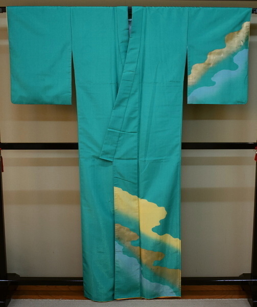 A57-11　即決 中古品 ポリエステル 踊り用 舞台用 着物 緑 道長取り 身丈164.5 裄68.5_画像2