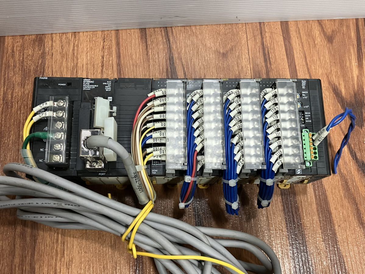 OMRON PLC SYSMAC CJ1G-CPU44H CJ1W-PA202 ID211 ×2台OD211×2台 OMRON PLC SYSMAC CJ1G-CPU44H CJ1W-PA202 ID211 ×2台OD211×2台