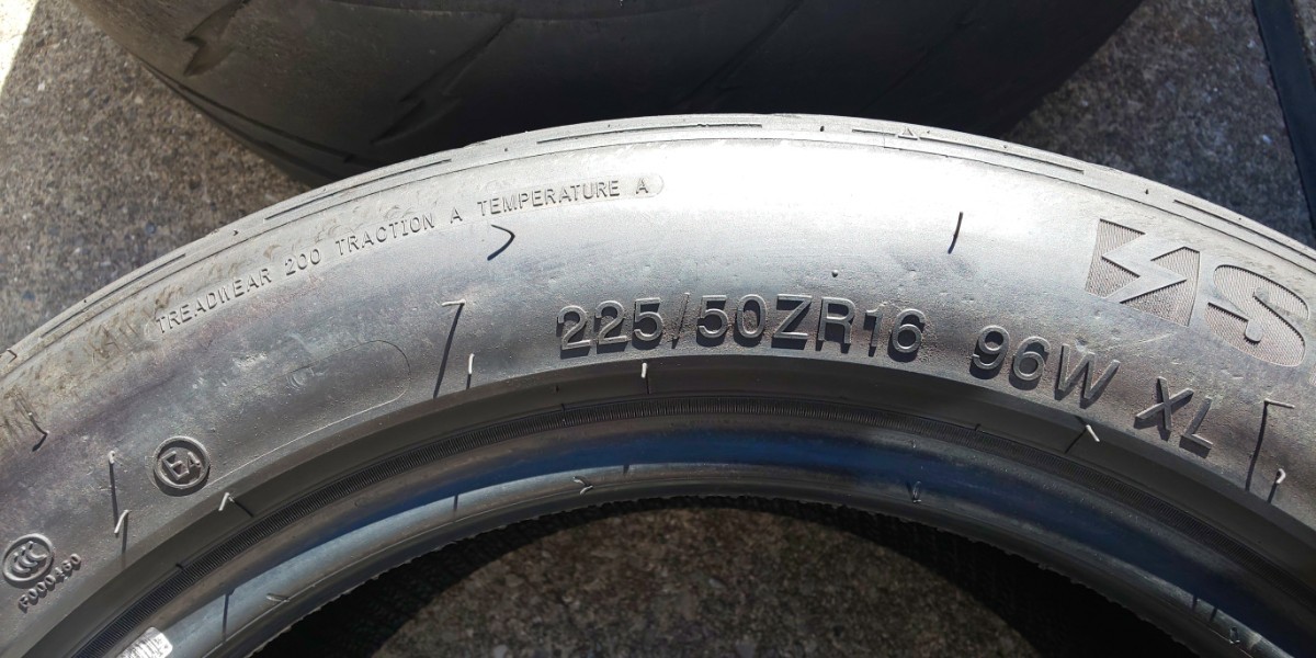 225/50r16 225/50ZR16 TW200 シバタイヤ レイダン 2本セット 中古_画像2