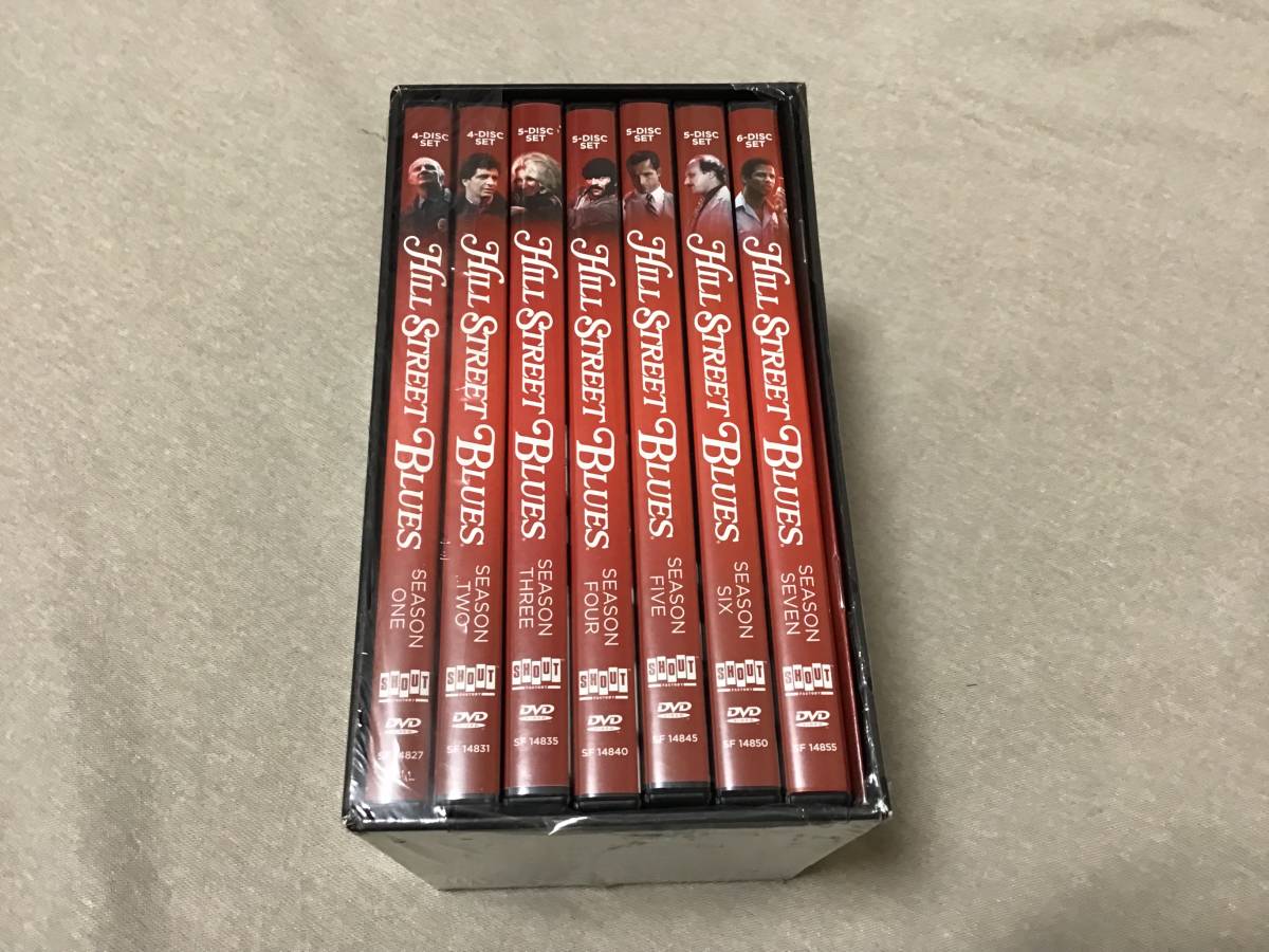 Hill Street Blues DVD complete series box リージョン1 DVD 34枚　ブックレット付き_画像1