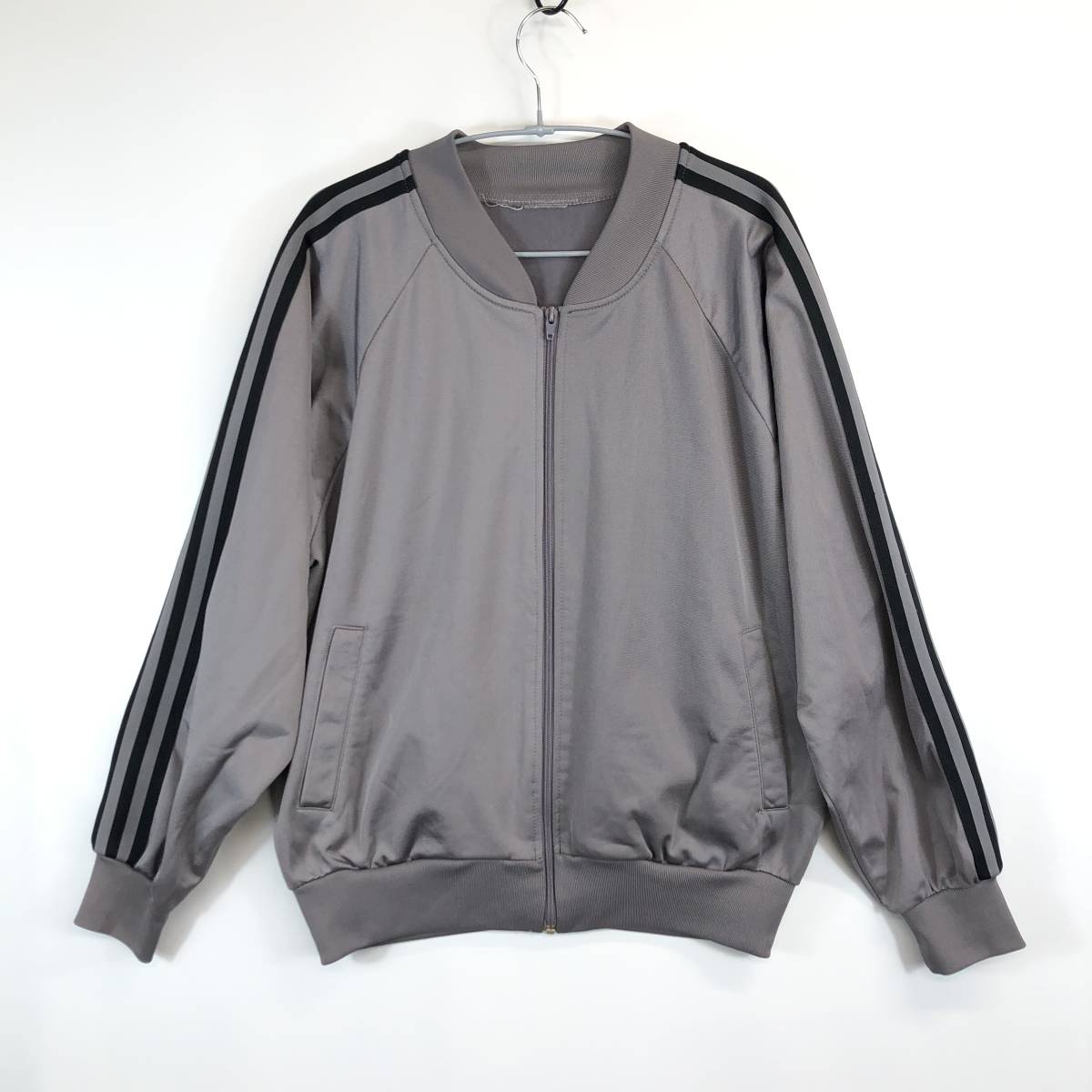 90s アディダス adidas トラックジャケット ジャージ グレー系 90s アディダス adidas トラックジャケット ジャージ グレー系