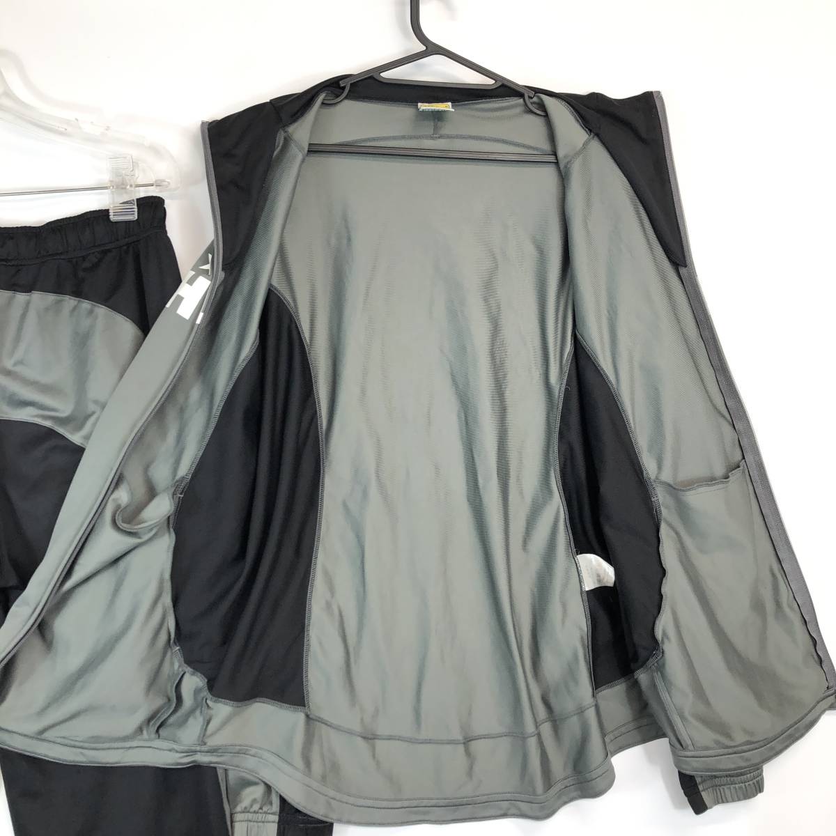アスレタ ATHLETA ジャージ セットアップ ブラック グレー L アスレタ ATHLETA ジャージ セットアップ ブラック グレー L