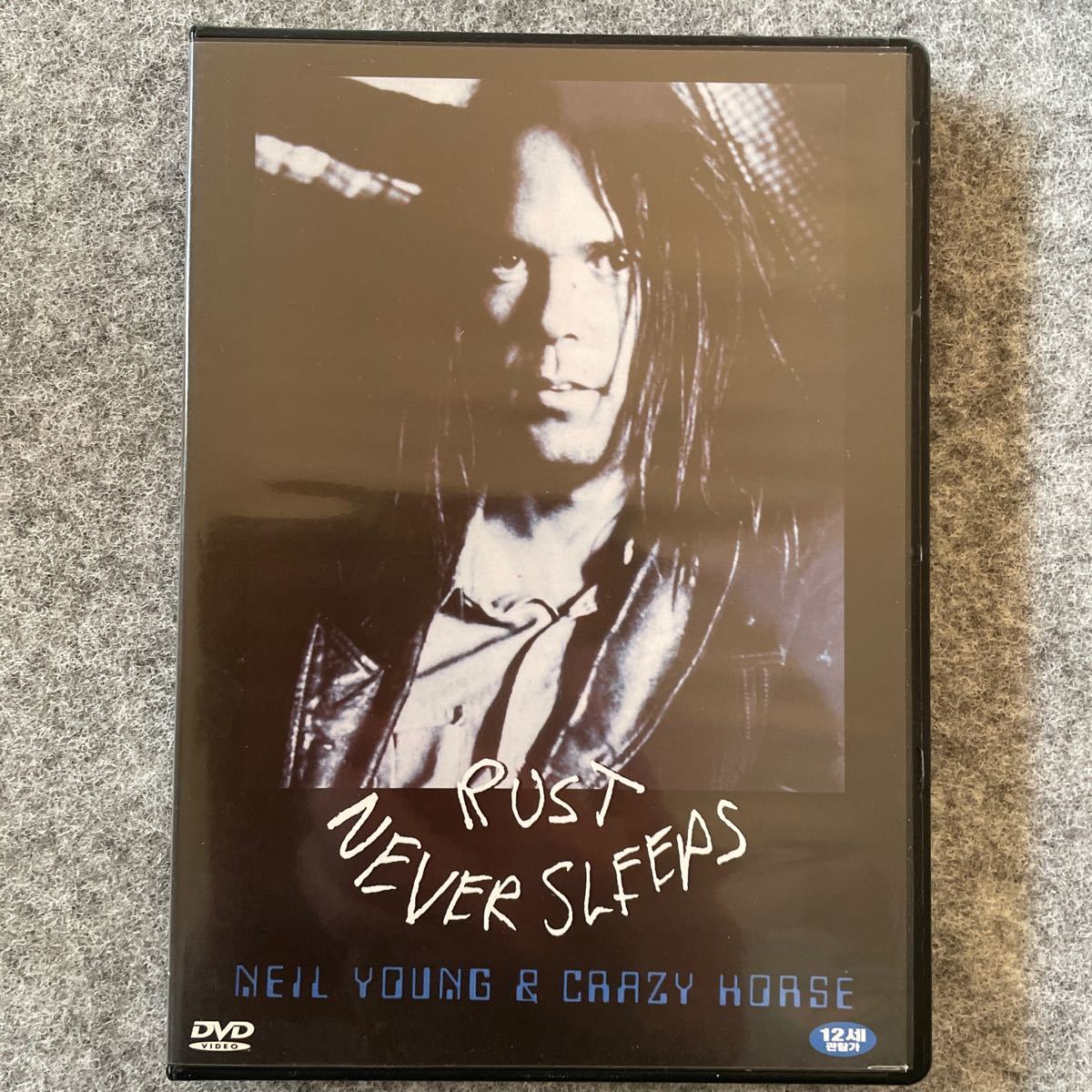 ニール・ヤング／ラスト・ネバー・スリープス　ニール・ヤング&クレイジー・ホース　中古DVD_画像1