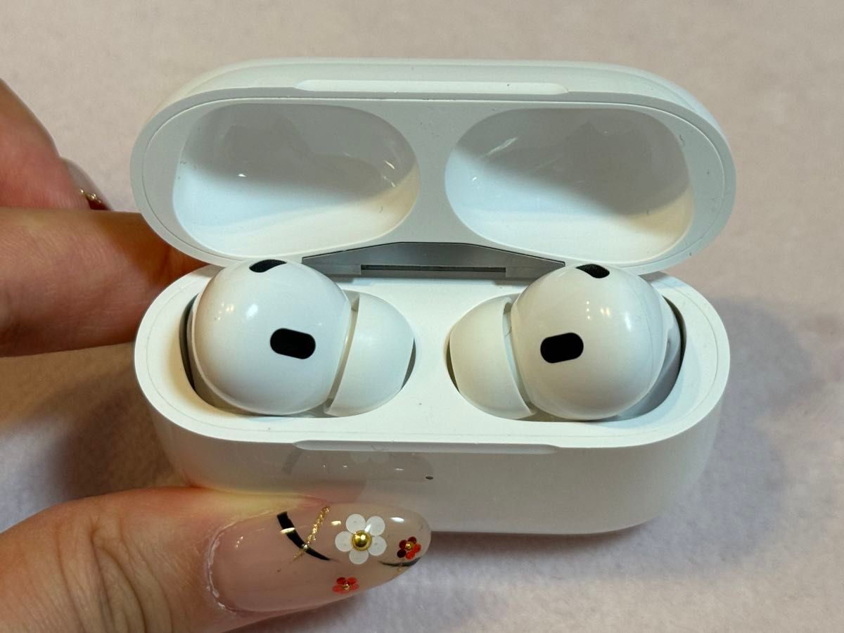 AirPods pro 第二世代 Lightning端子 純正 正規品 AirPods pro 第二世代 Lightning端子 純正 正規品