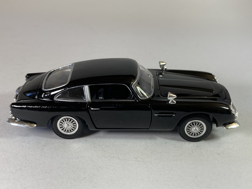 アストンマーチン Aston Martin DB5 ブラック Black 1/43 - ホンウェル カララマ Honwell Cararama_画像6