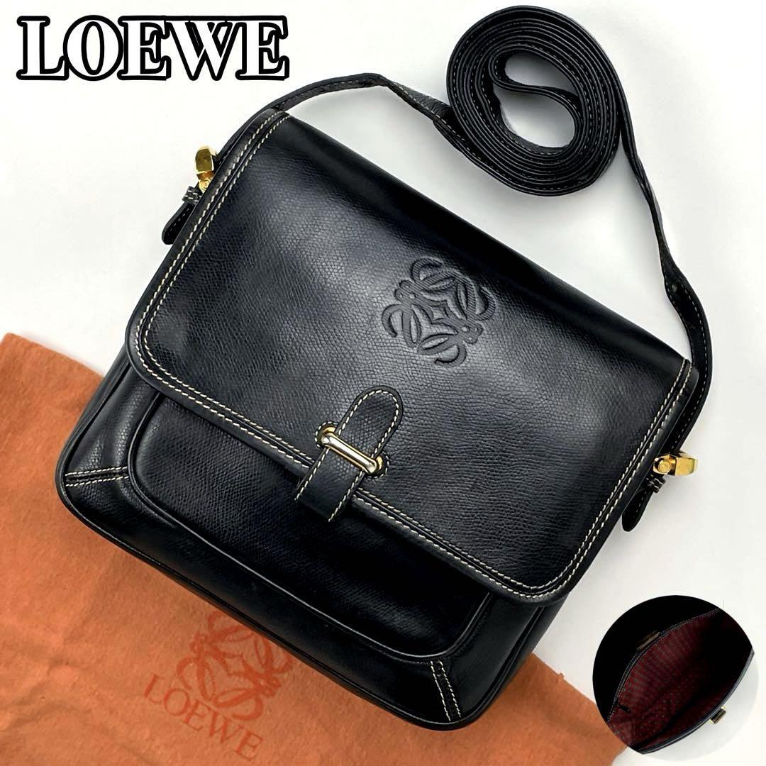 美品 LOEWE ロエベ ショルダーバッグ アナグラム ロゴ型押し 美品 LOEWE ロエベ ショルダーバッグ アナグラム ロゴ型押し