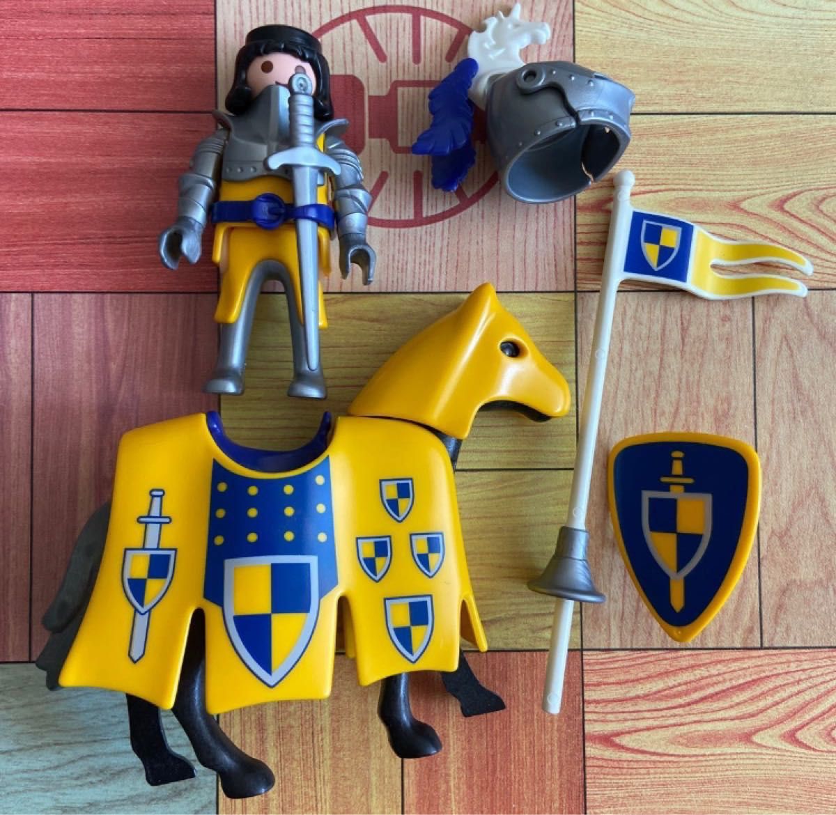 中古プレイモービル 中世アクセサリー トーナメントの騎士と馬 ドール