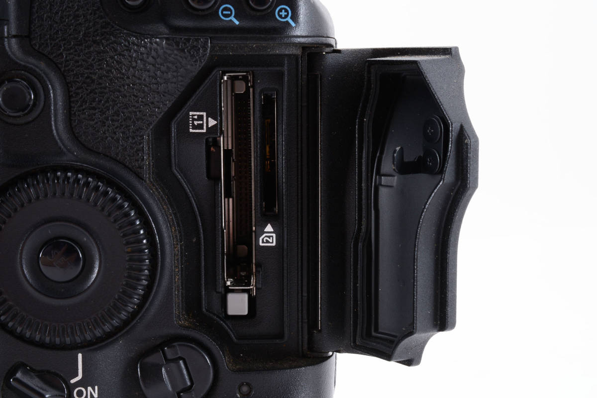 キヤノン Canon デジタル一眼レフカメラ EOS 1D Mark 4 IV ボディ バッテリー純正１つ、互換１つ、充電器、ケーブル付き [良品] #2048612A_画像10