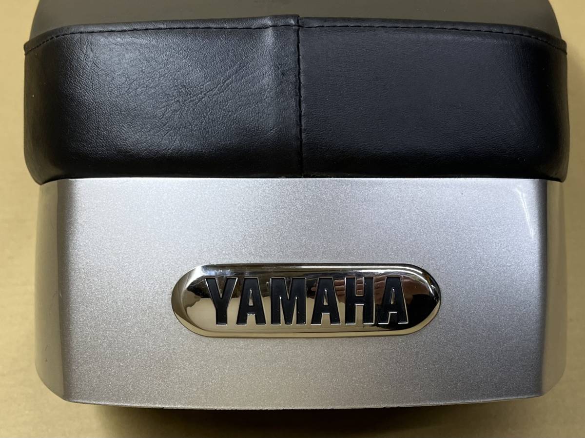 絶版品●新車未登録取外1点限★YAMAHA 純正★SR400(01年)RH01J★ノーマル/シート/テール/カウル/リア●シルバー3★3HT-24730-20-P4 16B209_画像7